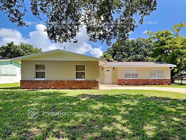 Building Photo - 2240 Kansas St