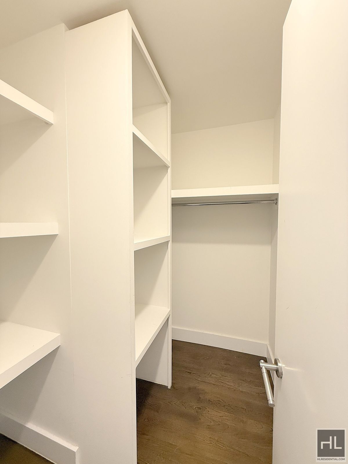 Building Photo - RENT STABILIZE  1 BED 2BATH with washer and dryer - WEST END AVENUE