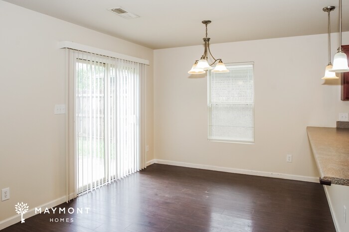 Building Photo - 206 Sedgewick Dr