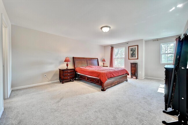 Building Photo - 19 Mel Lawn Dr