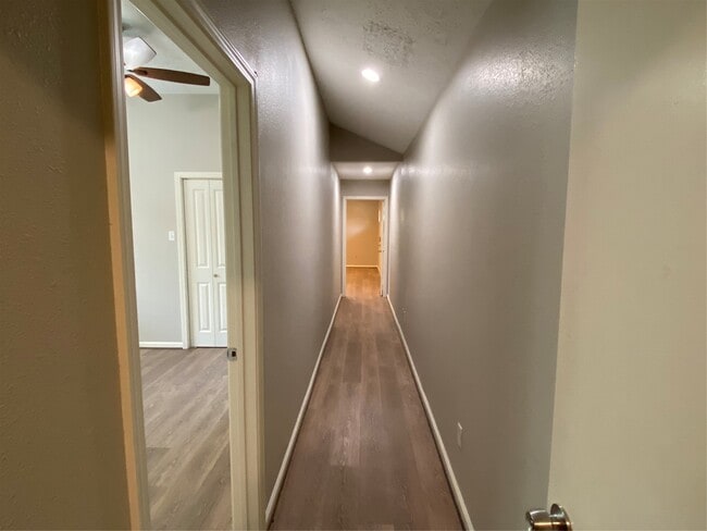 Building Photo - 19311 Spanish Needle Dr