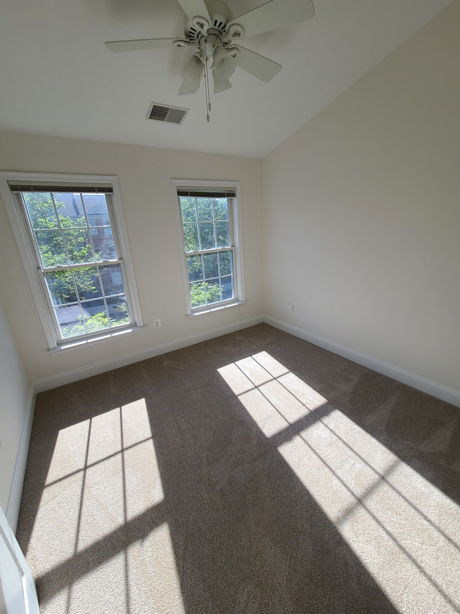 Bedroom #2 - 25807 Turlough Ter