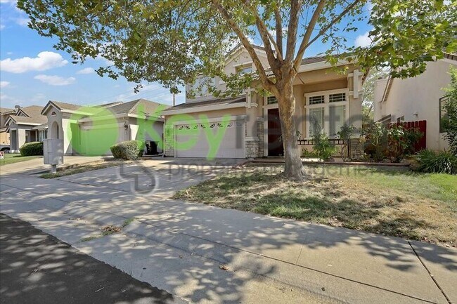 Building Photo - 7956 Robinson Dr