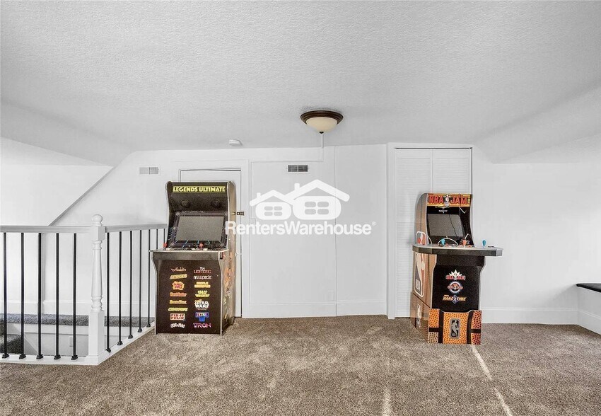 Building Photo - 544 36th St