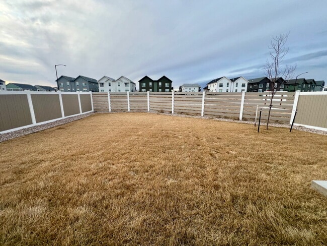 Building Photo - 3 Bedroom New Build Available Now!