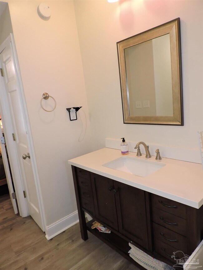 Building Photo - 19 N C St