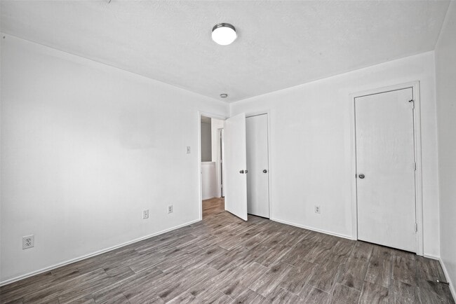 Building Photo - 4403 Sprangletop Ave