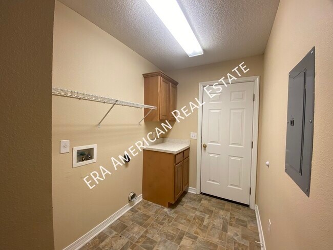 Building Photo - 6846 Fernandina Rd