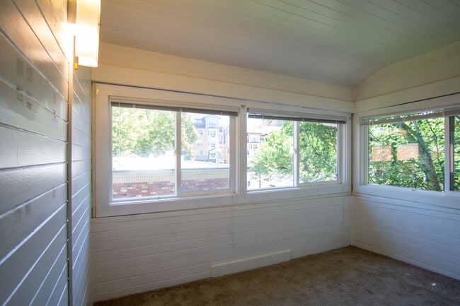 Building Photo - Lease this Beautiful Sullivan's Gulch Vintage 2-Bed w/Sunroom!
