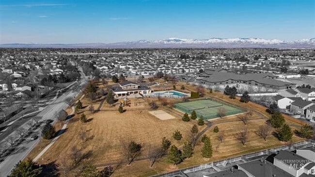 Building Photo - 5 Bedroom Home in South Boise _ Community ...