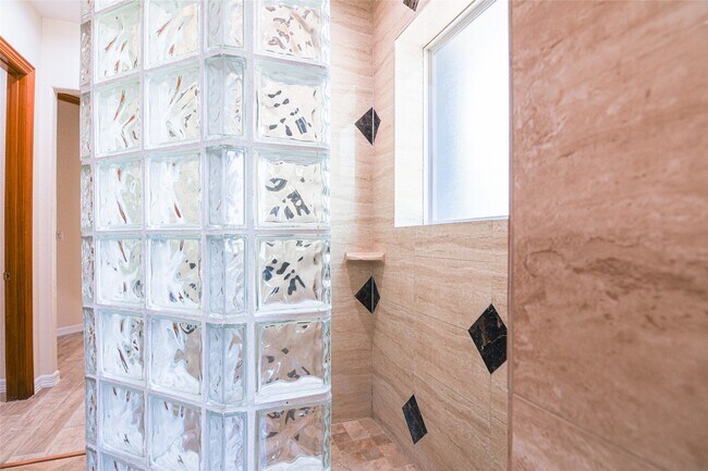 Building Photo - 12446 Willis Waukegan Rd