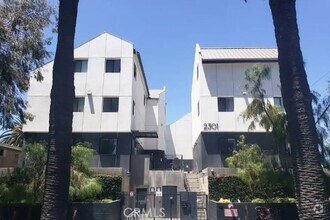 Building Photo - 2301 Cloverdale Ave