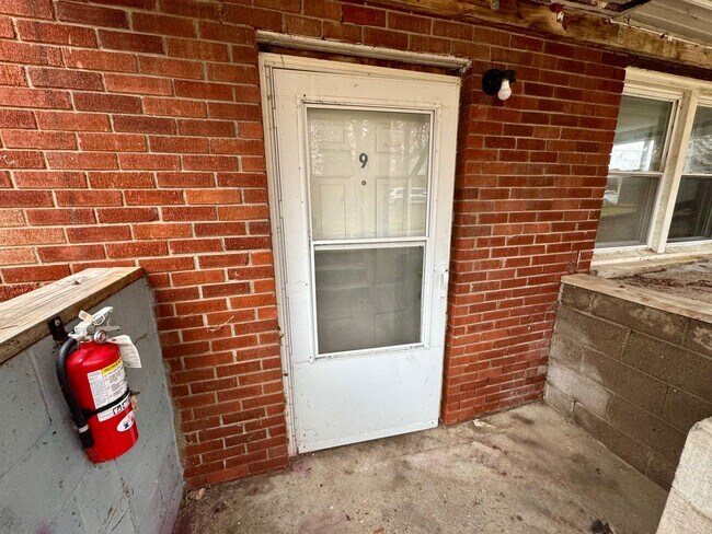 Building Photo - 1811 13th Ave