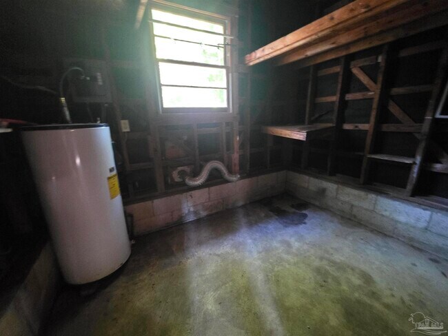 Building Photo - 35 Kennington Dr