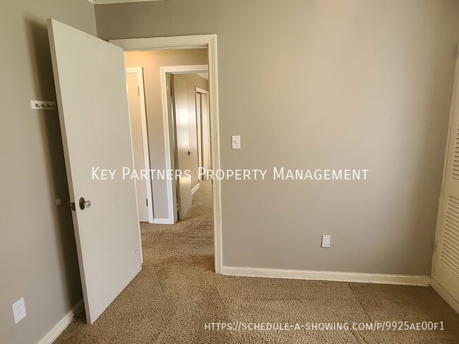 Building Photo - 7510 High Dr