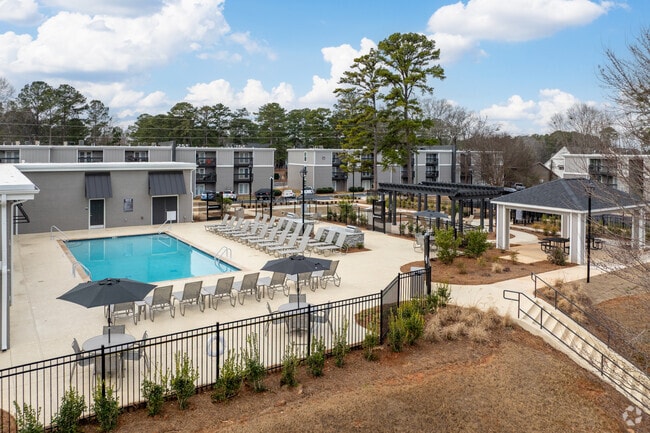 CLUB 34 Pool - Club 34