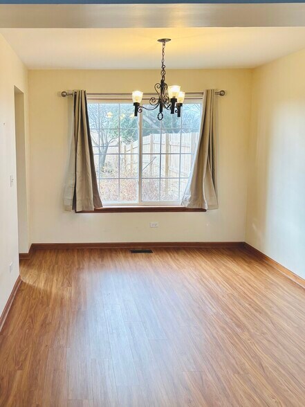 Building Photo - 2016 Harrison Ave