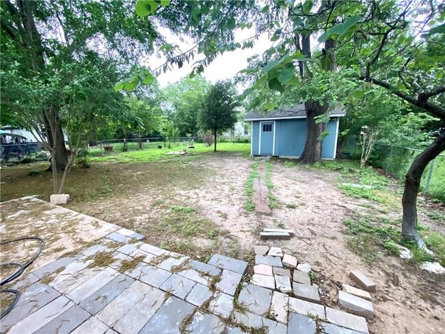 Building Photo - 6211 Club Terrace