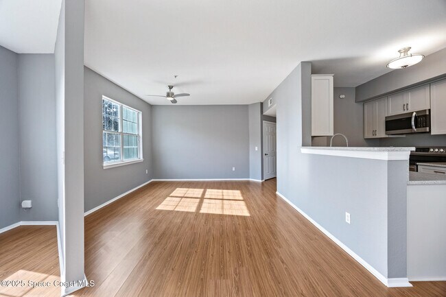 Building Photo - 5663 Star Rush Dr