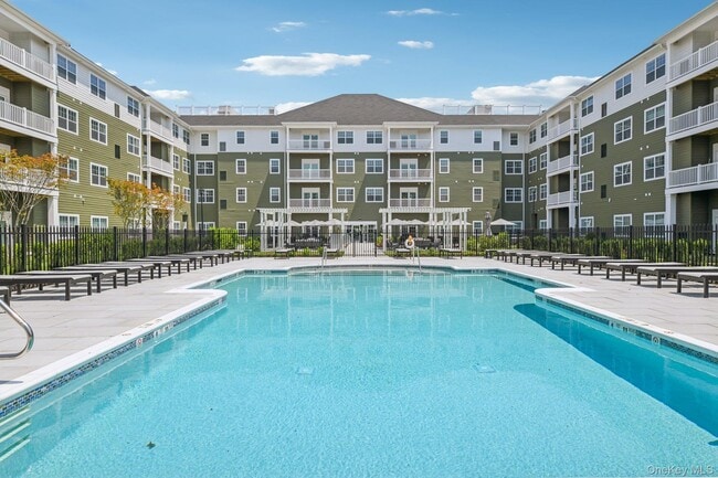 Building Photo - 4180 Sunrise Hwy