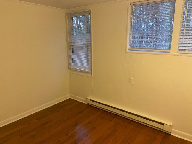 Building Photo - Chapel Hill / 2BR House of Homestead AVAIL