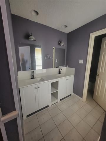 Building Photo - 2808 Rutgers Cir