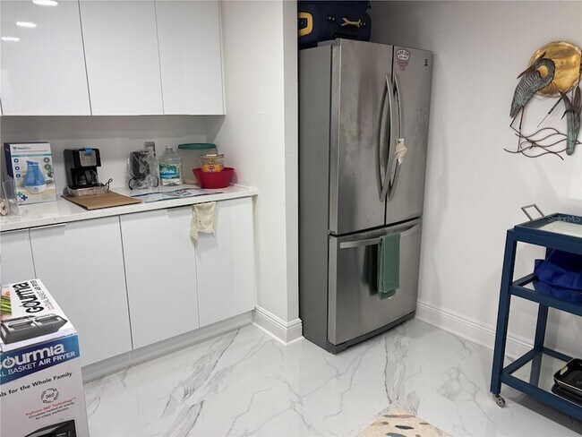 Building Photo - 1390 Gulf Blvd