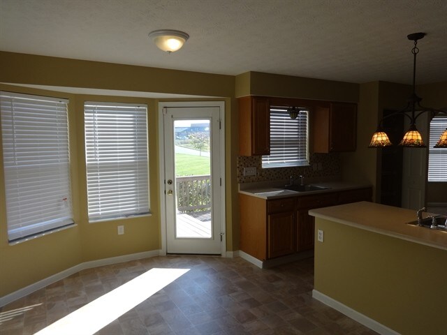 Building Photo - 2098 Stone Valley Pl