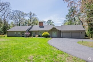 Building Photo - 23 Vine Hill Rd