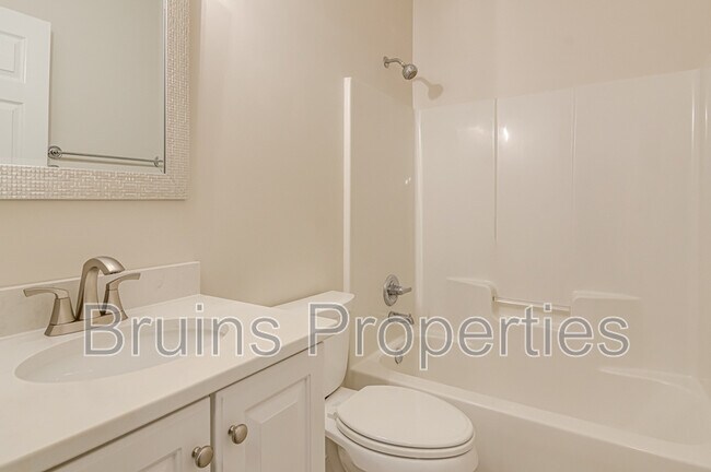 Building Photo - 8 Indigo Cove