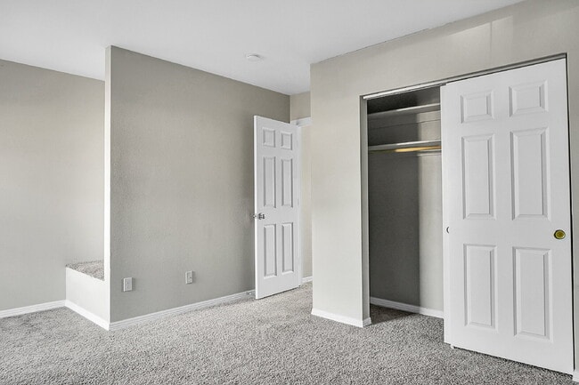 Building Photo - $1,745.95 -  2 Bed, 2 Bath Townhome in CO Springs with In Unit Laundry and Attached Garage!