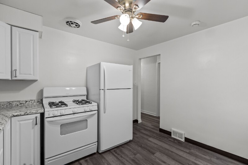 Building Photo - 851 Florence Ave