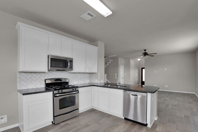 Building Photo - 430 Walnut Branch Dr
