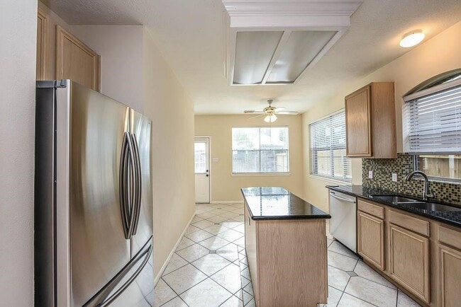 Building Photo - 4530 Casey Cir