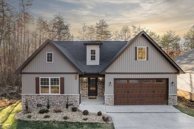 Building Photo - 104 Elohi Ln