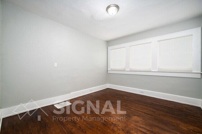 Building Photo - 1607 43rd Street Ensley