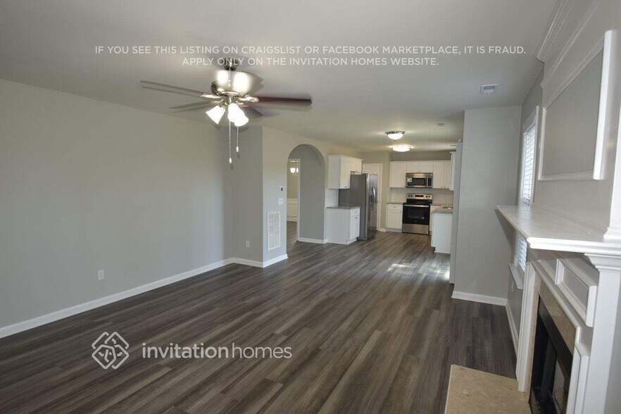 Building Photo - 8000 Chatahoochie Ln