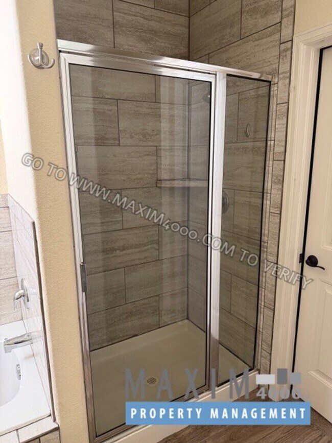 Building Photo - 659 Chalisa Ave