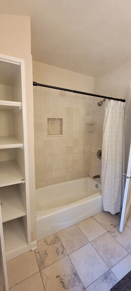 Building Photo - 19101 Delton Ave