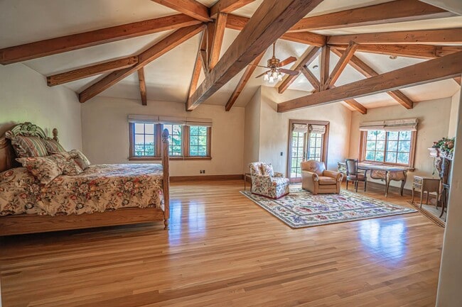 Building Photo - Private 5 Bedroom Estate for Rent in Santa...