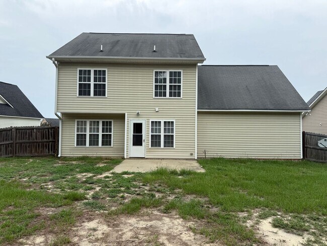 Building Photo - Cute 3 Bed 2.5 Bath Home with Bonus Room