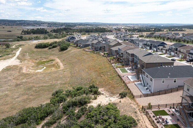 Building Photo - 15898 Little Bluestem Rd