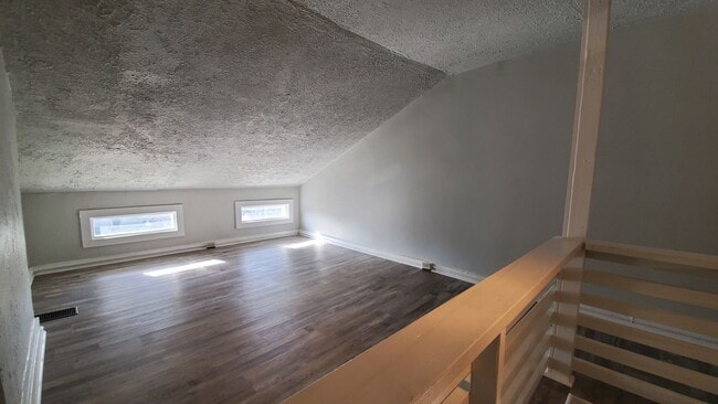 Building Photo - Totally renovated! Close to the F.C. Stadium! Over the Rhine!