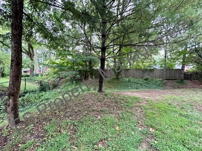Building Photo - Wonderful 3 Bedroom 2.5 Bathroom Two Story...