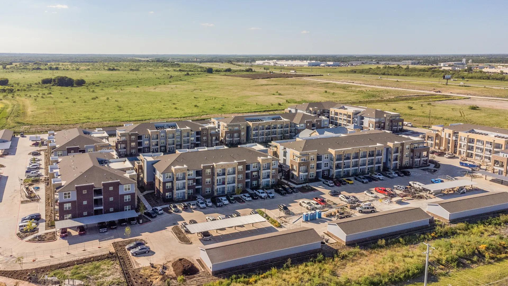 Building Photo - 551 Crossroads Pkwy