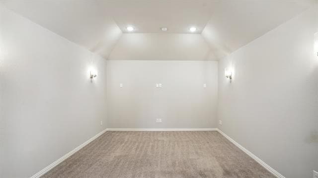 Building Photo - 15270 Catalpa Rd