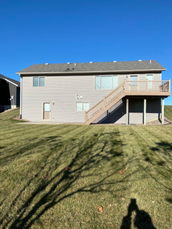 Building Photo - 4626 35 St NW