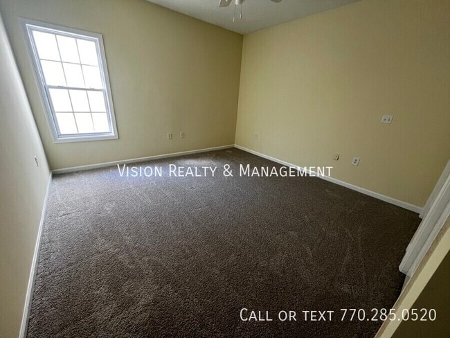 Building Photo - 123 Kaiser St