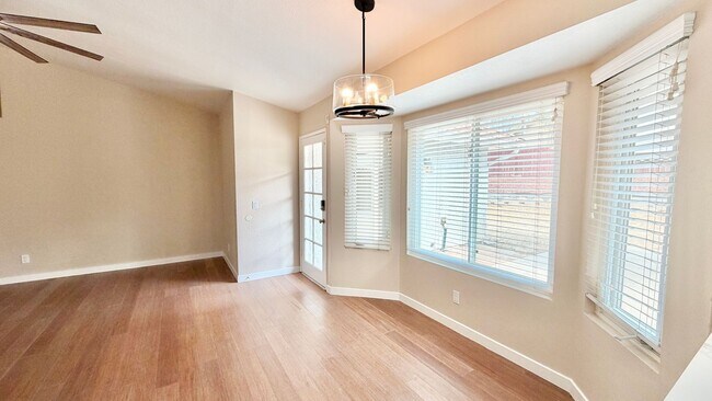 Building Photo - Recently updated Single-Story Home in the lovely community of Wildomar!
