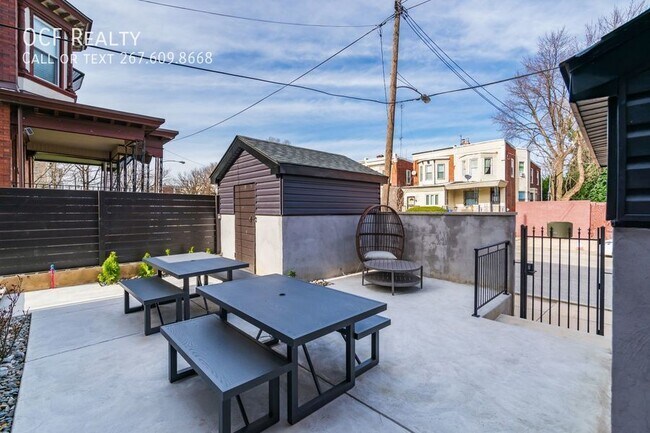 Building Photo - 5303 Chester Ave